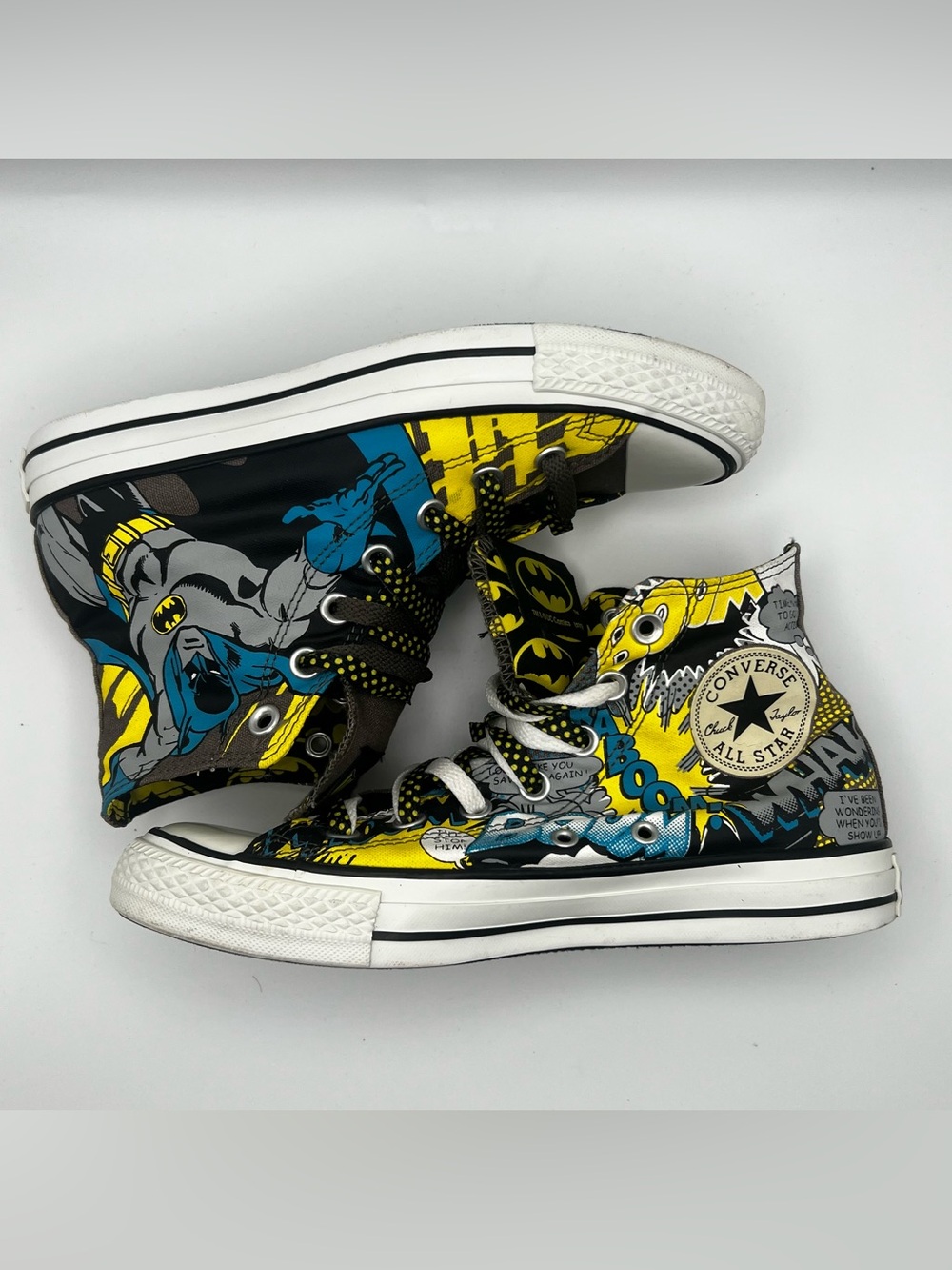 Converse Chuck Taylor All Star Batman DC Comics Hi Top Sneakers Youth SZ 6 or 8W
